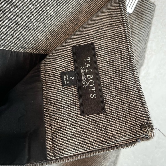 Talbots Cascading Ruffle Wool Blend Pencil Career Skirt Women's Size 2 - Picture 8 of 9